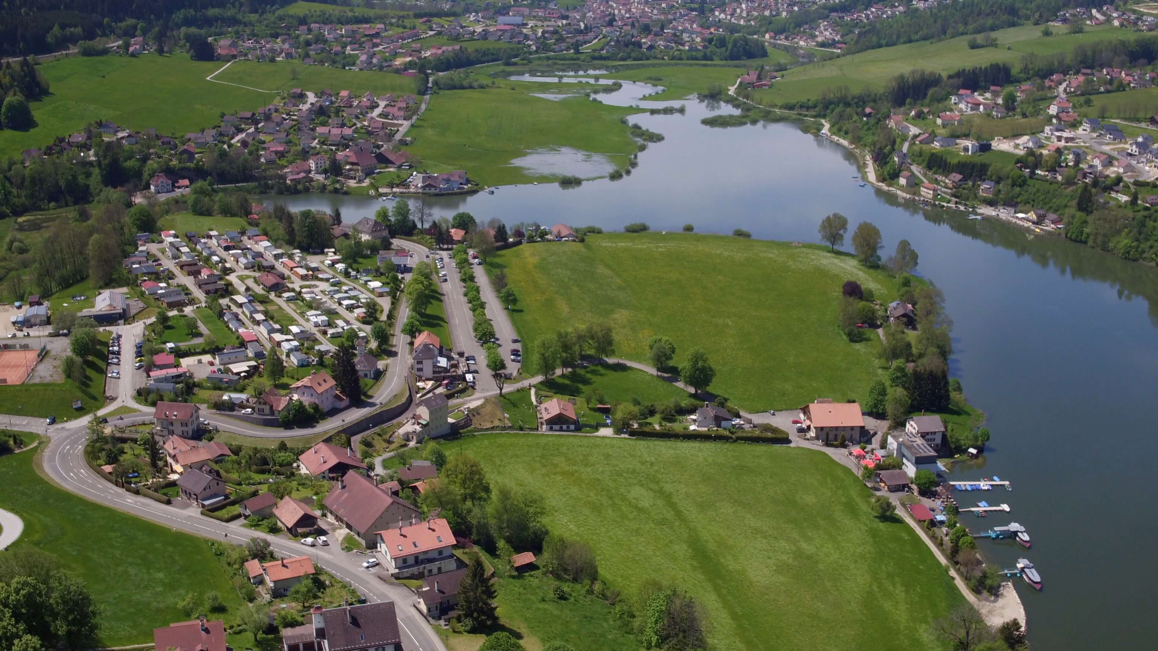  Camping Lac des Brenets